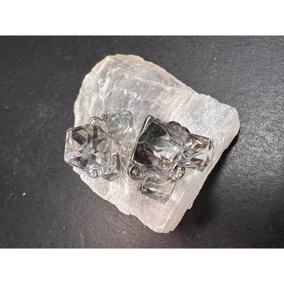 Vintage Silver Tone Crystal Cube Rhinestone Cluster Earrings - Picture 13 of 14